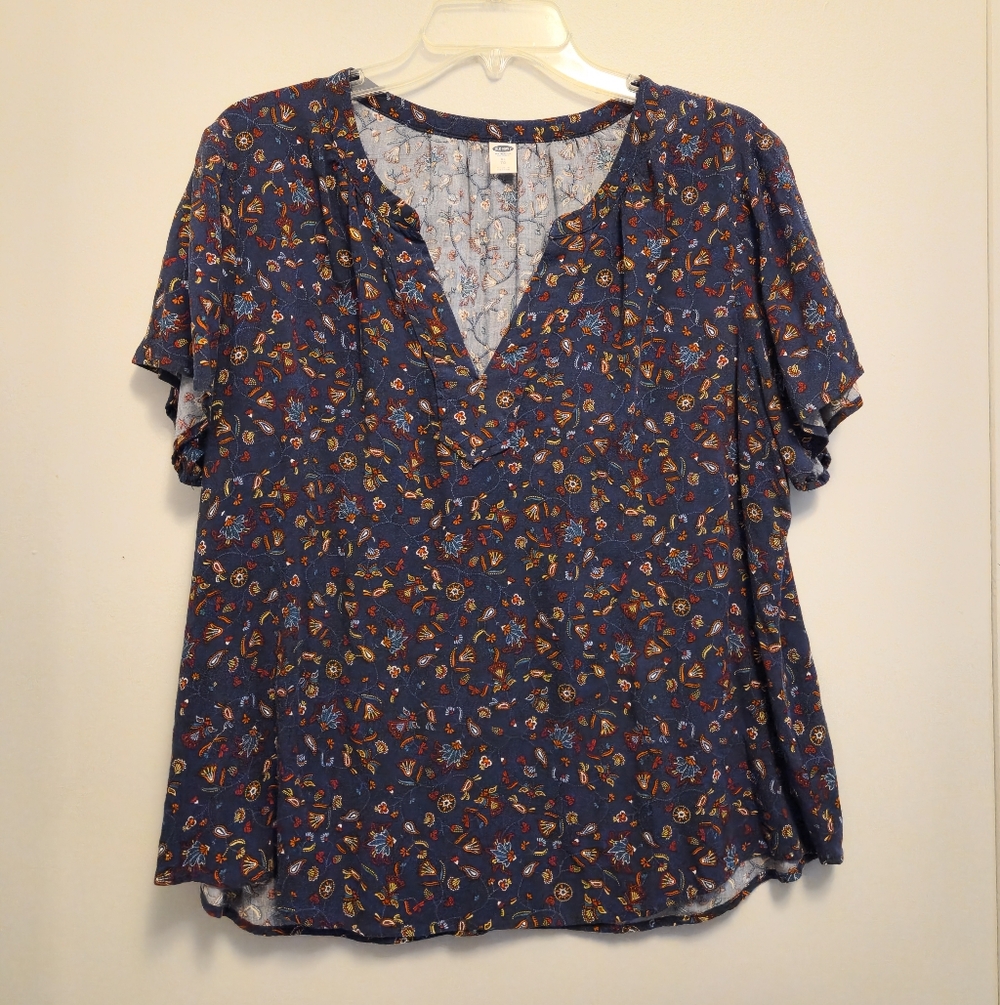 Old Navy Blue Floral Split-Neck Women's Top Size XL